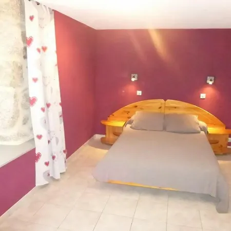 Maison De Charme Restauree Au Bord D'un Ruisseau Avec Terrasse, Proche Activites De Plein Air Et Confort Moderne - Fr-1-582-225 Le Cheylot