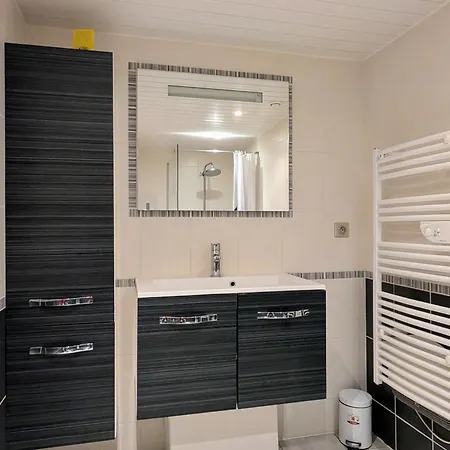 Maison De Charme Restauree Au Bord D'un Ruisseau Avec Terrasse, Proche Activites De Plein Air Et Confort Moderne - Fr-1-582-225 Дом отдыха Le Cheylot