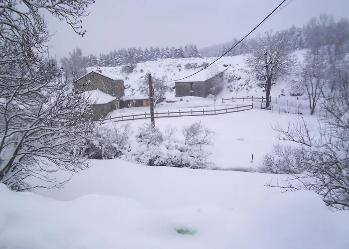 Maison De Charme Restauree Au Bord D'un Ruisseau Avec Terrasse, Proche Activites De Plein Air Et Confort Moderne - Fr-1-582-225 Дом отдыха