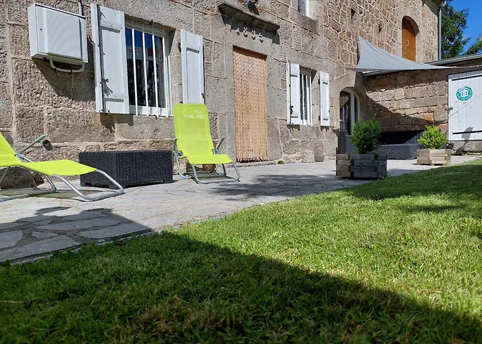 Maison De Charme Restauree Au Bord D'un Ruisseau Avec Terrasse, Proche Activites De Plein Air Et Confort Moderne - Fr-1-582-225 Дом отдыха *