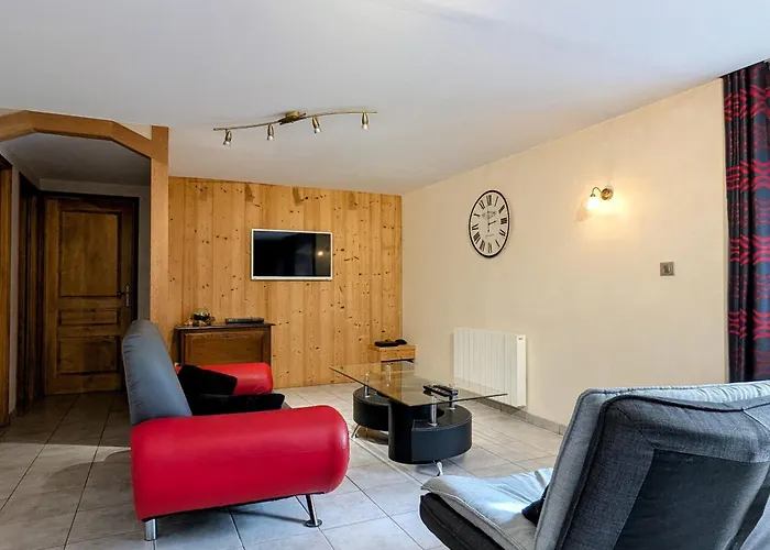 Дом отдыха Maison De Charme Restauree Au Bord D'un Ruisseau Avec Terrasse, Proche Activites De Plein Air Et Confort Moderne - Fr-1-582-225 *