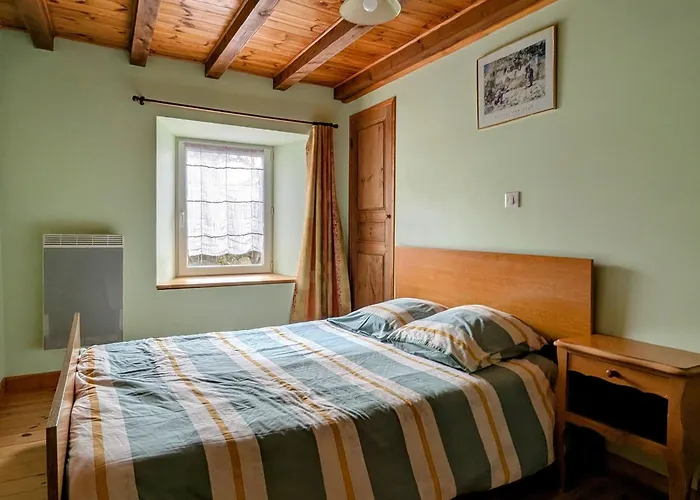 Maison De Charme Restauree Au Bord D'un Ruisseau Avec Terrasse, Proche Activites De Plein Air Et Confort Moderne - Fr-1-582-225 *