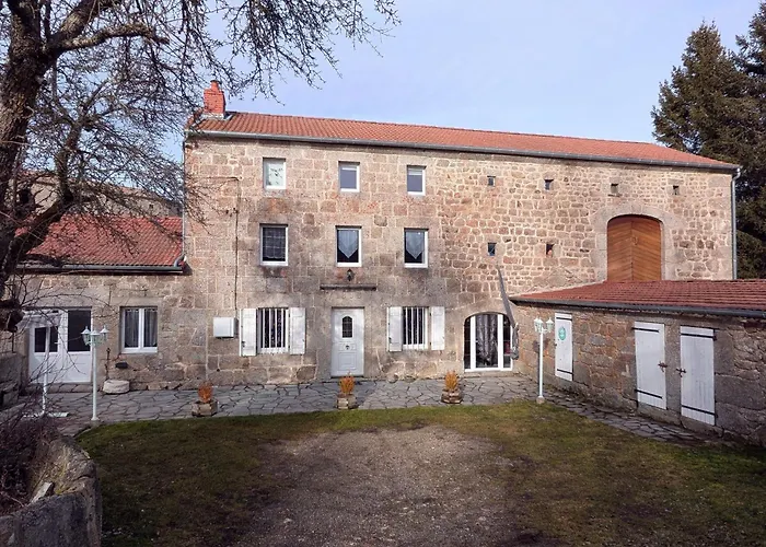 Maison De Charme Restauree Au Bord D'un Ruisseau Avec Terrasse, Proche Activites De Plein Air Et Confort Moderne - Fr-1-582-225 * Le Cheylot