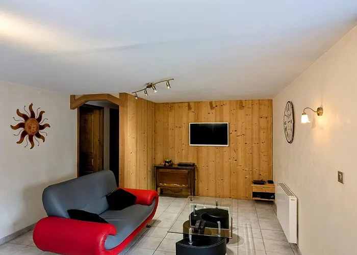 Maison De Charme Restauree Au Bord D'un Ruisseau Avec Terrasse, Proche Activites De Plein Air Et Confort Moderne - Fr-1-582-225 Le Cheylot